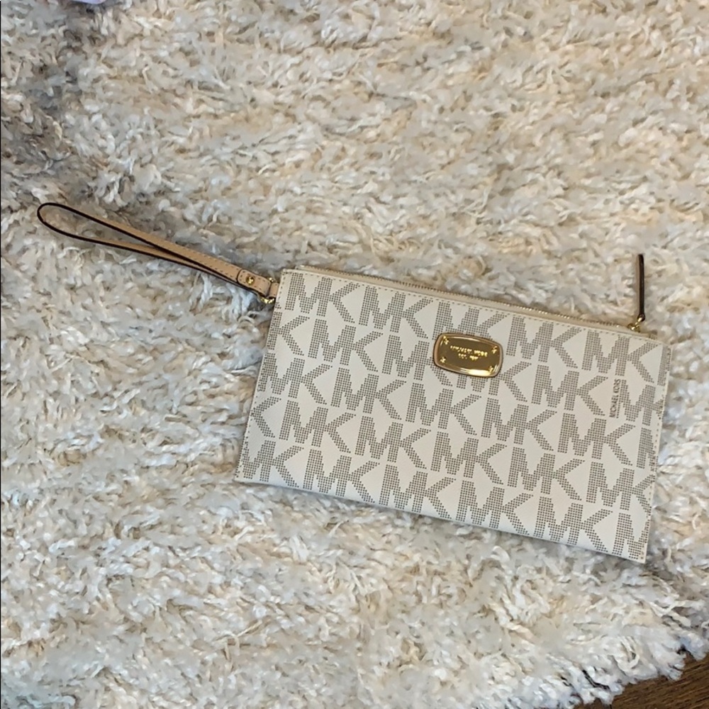 Michael Kors logo zip pouch/ wristlet